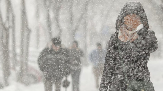Vine iarna în România: ANM a transmis avertizări de ninsori, lapoviță și vânt puternic, va fi afectată jumătate de țară
