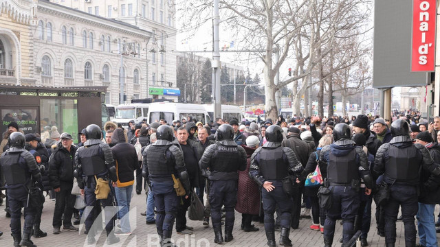 Locuitorii Chișinăului, dar și din alte regiuni ale Republicii Moldova, critică acțiunile de protest de astăzi. Printre aceștia se află inclusiv vorbitori de limba rusă