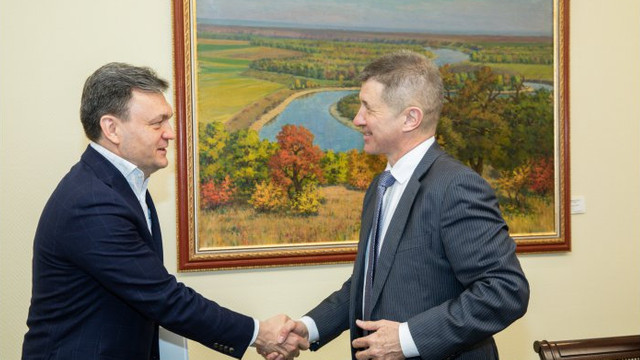 Premierul Dorin Recean l-a primit pe ambasadorul Marii Britanii la Chișinău, Steven Fisher