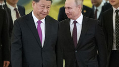 „Căsătoria de conveniență” continuă: Xi Jinping, ziua doi la Moscova / Premierul Japoniei merge la Kiev, direct din India