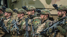 Germania și Țările de Jos continuă integrarea militară
