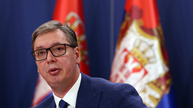 Politico: Serbia „reconsideră legăturile strânse cu Moscova”. Vučić se confruntă cu „alegeri dificile”