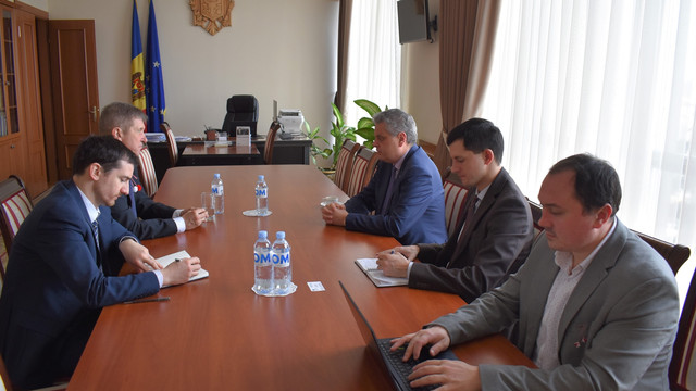 Oleg Serebrian a avut o întrevedere cu Ambasadorul Marii Britanii în Republica Moldova