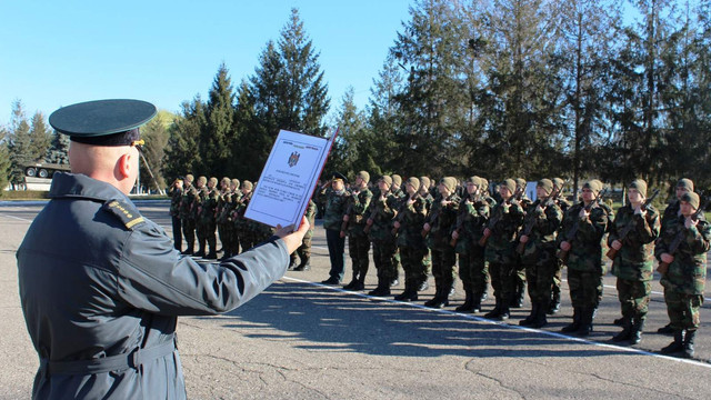 VIDEO | Peste 300 de soldați ai Armatei Naționale au depus jurământul