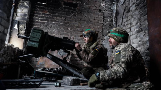 „Mai rău decât la Stalingrad”. Lupte crâncene între ucraineni și mercenarii Wagner pentru „fortăreața” AZOM, noul Azovstal din Bahmut
