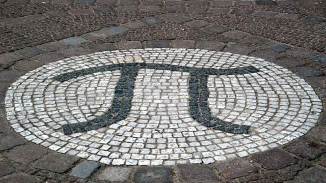 14 martie, Ziua Mondială a numărului Pi, sărbătorită prin concursuri inedite
