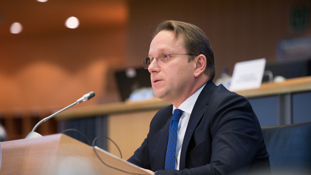 Mesaj ferm de susținere pentru R. Moldova, la ședința plenară a Parlamentului European. Oliver Várhelyi: Republica Moldova se confruntă cu consecințele agresiunii brutale a Rusiei în Ucraina
. 