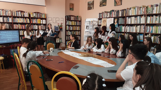 La biblioteca „Ștefan cel Mare” a avut loc un eveniment consacrat Reginei Maria a României