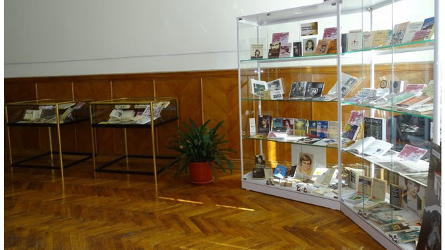 La Biblioteca Națională a fost deschisă o expoziție dedicată lui Nichita Stănescu