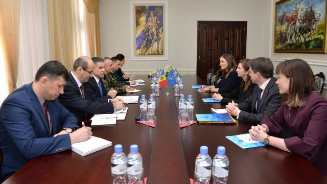 Ministrul Apărării, Anatolie Nosatîi, întrevedere cu noua șefă a Oficiului de Legătură NATO la Chișinău, Michaela Šimáková
