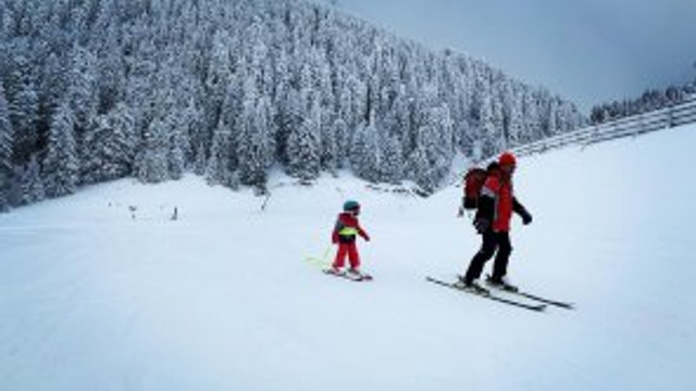 Avalanșă în Alpii elvețieni: Nouă schiori au fost răniți și au ajuns cu elicopterele la spital
