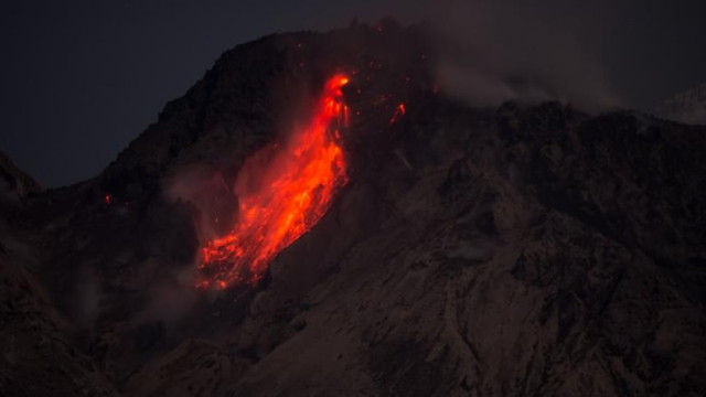 Sate îngropate sub cenușă pe o rază de 500 de km după erupția vulcanului Shiveluch din Rusia. Stratul de 8,5 cm, recordul ultimilor 60 de ani / VIDEO