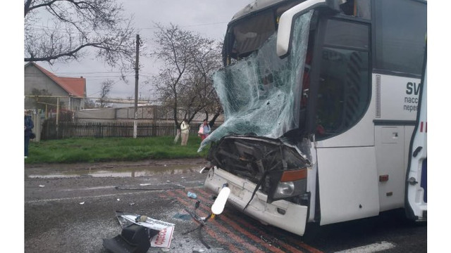Un autocar de pe ruta Odesa-Chișinău a fost implicat într-un accident