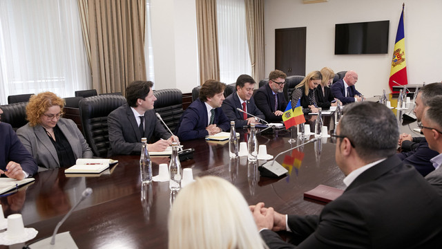 Ministrul român al economiei, Florin Spătaru, întrevedere cu Dumitru Alaiba. La întâlnire au participat reprezentanți ai Asociației Investitorilor din România în Republica Moldova