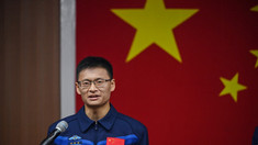 China trimite pentru prima oară în spațiu un astronaut civil

