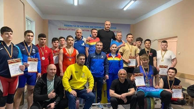 Campionatul Republicii Moldova la haltere, rezervat sportivilor de 15-17 ani, și-a desemnat învingătorii