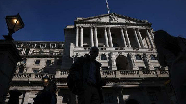 Marea Britanie: Creșterea ratei șomajului ar putea determina Banca Angliei să renunțe la majorarea dobânzilor