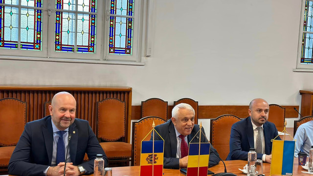 Miniștrii Agriculturii din România, Republica Moldova și Ucraina au discutat despre optimizarea tranzitul cerealelor ucrainene