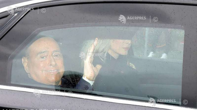 Silvio Berlusconi a fost externat din spital, după șase săptămâni de tratament