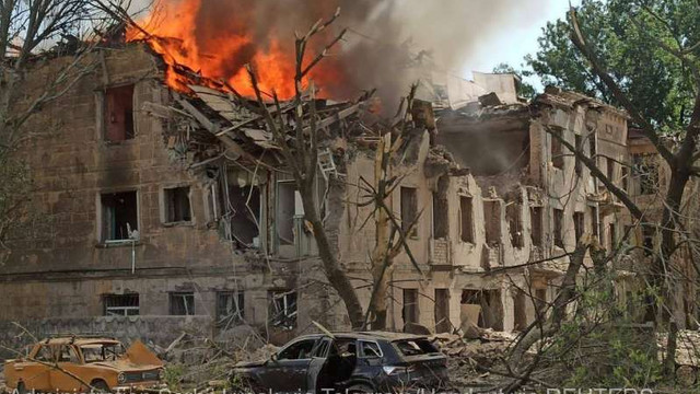 Ucraina: Cel puțin un mort și 15 răniți în urma unui bombardament rus asupra unei clinici din Dnipro