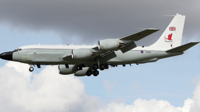Premieră absolută: Un avion britanic RC-135 a survolat pentru prima oară R. Moldova. Aglomerație mare și pe cerul României