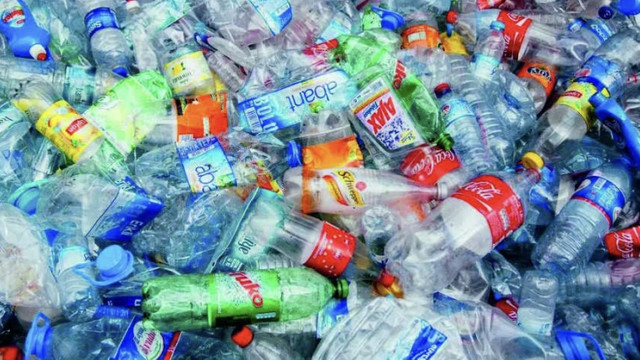 Antreprenorii care vor recicla ambalajele pe care le pun pe piață vor fi scutiți de taxa pentru ele
