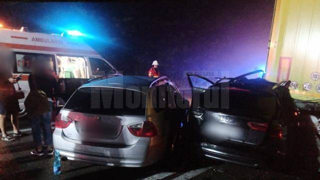Accident cu implicarea a două mașini înmatriculate în Republica Moldova, produs în județul Suceava. Cinci persoane au ajuns la spital
