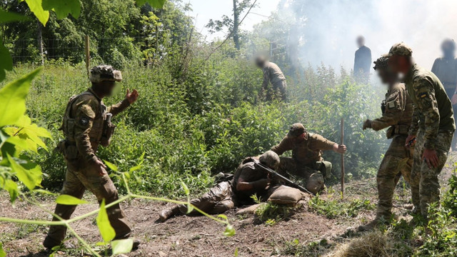 VIDEO | Liniile de apărare ruse sunt nimicite de armata ucraineană. Trupele Kievului au ajuns lângă Melitopol