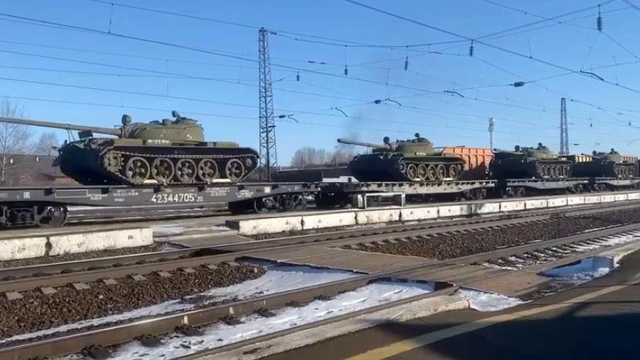 Improvizație rusească pe front: tanc de muzeu folosit pe post de dronă kamikaze. Deznodământ catastrofal / VIDEO