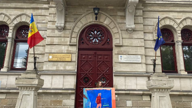 Artista poloneză Paulina Zuk își inaugurează expoziția „Inconștientul optic” la Muzeul Național de Artă al Moldovei