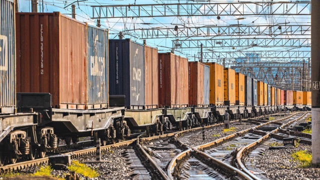 Facilitarea transportului de mărfuri pe calea ferată cu Ucraina va fi posibilă datorită unui acord de împrumut semnat cu BERD