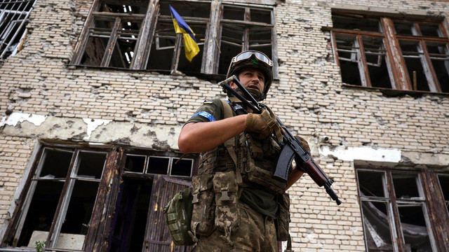 Armata ucraineană anunță că înaintează pe toată lungimea frontului 