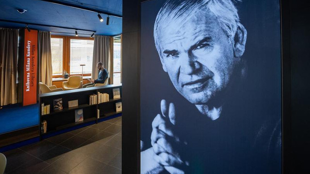 Scriitorul Milan Kundera a murit la 94 de ani