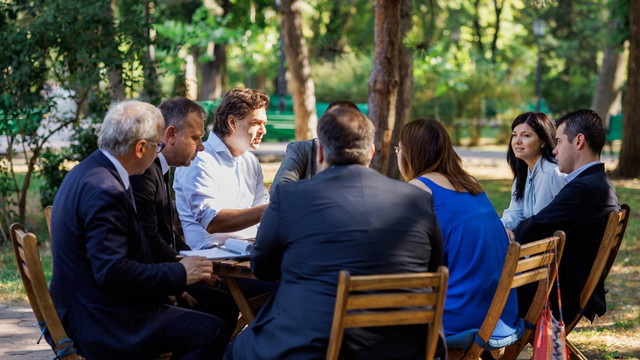 Nicu Popescu a discutat cu un grup de deputați italieni