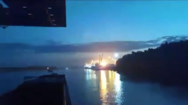O navă românească a fost avariată în portul ucrainean Reni în urma atacului rusesc de ieri
