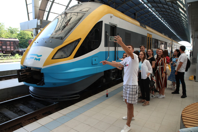 „Trenul tineretului” a adunat tineri din întreaga țară la Ungheni pentru a sărbători împreună Ziua Internațională a Tineretului