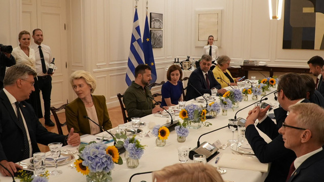 Maia Sandu, în vizită oficială la Atena. Șefa statului participă la o reuniune a șefilor de stat și de guvern din Sud-Estul Europei și Balcanii de Vest privind securitatea regională