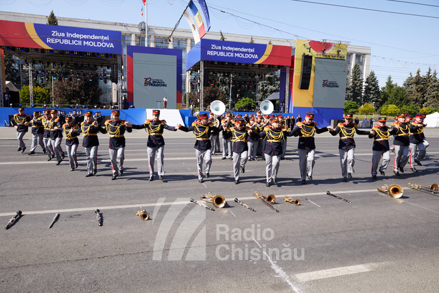 GALERIE FOTO | La Chișinău a avut loc ceremonia dedicată celei de-a 32-a aniversări a Independenței R. Moldova