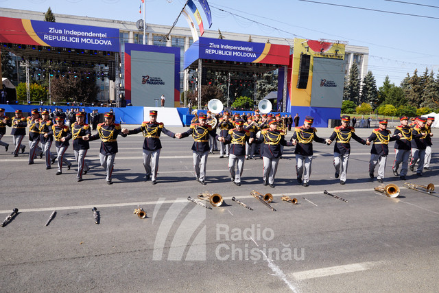 GALERIE FOTO | La Chișinău a avut loc ceremonia dedicată celei de-a 32-a aniversări a Independenței R. Moldova