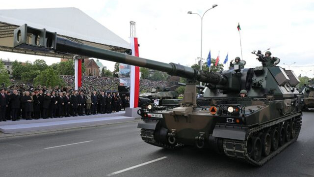 Cea mai mare paradă militară la Varșovia, de Ziua Armatei Poloneze: ”Vor fi superputerea militară europeană a UE și a NATO”, spun experții