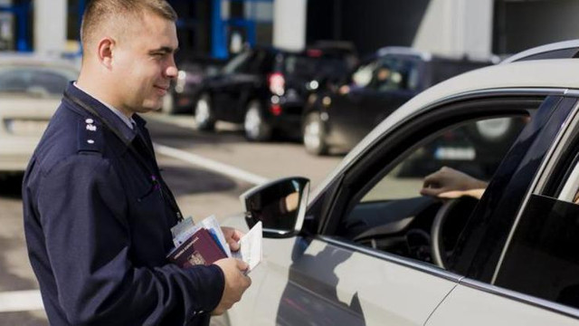 Un șofer din Chișinău, descoperit cu un permis de conducere falsificat