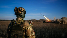 Ucraina a lansat un atac „masiv” cu rachete împotriva bazei rusești Saki din Crimeea. SBU: „Loviturile au provocat daune serioase echipamentelor ocupanților” 