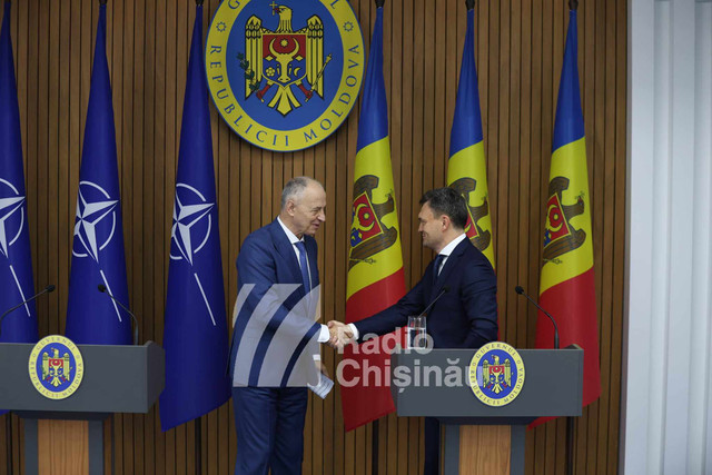 NATO nu vede riscuri militare la adresa Republicii Moldova. Mircea Geoană: „Asta nu înseamnă că Rusia nu a declanșat și derulează tot ce înseamnă arsenalul războiului hibrid împotriva Rep. Moldova”