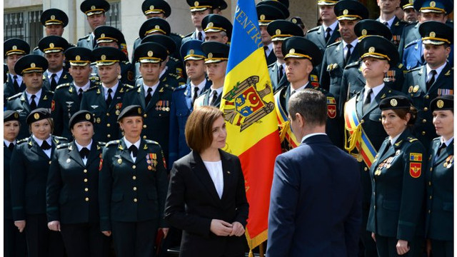 Ministrul Apărării, precum și mai mulți militari și civili ai instituției, decorați de președintele Republicii Moldova
