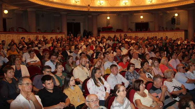 Reuniunea Teatrelor Naționale Românești. Programul zilei