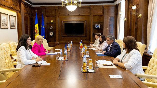 Președintele Parlamentului, Igor Grosu, a discutat cu europarlamentarul Corina Crețu: „Republica Moldova trebuie ajutată în parcursul său european”