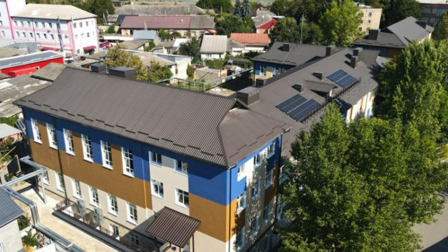 Uniunea Europeană investește 500 mii de euro pentru instalarea panourilor fotovoltaice cu capacitatea totală de 600 kW pe acoperișurile a cinci spitale