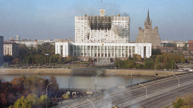 „Revoluția rusă din Octombrie 1993” văzută din biroul ambasadorului moldovean de la Moscova. Op-Ed de Anatol Țăranu, ex-ambasador al Moldovei în Rusia
