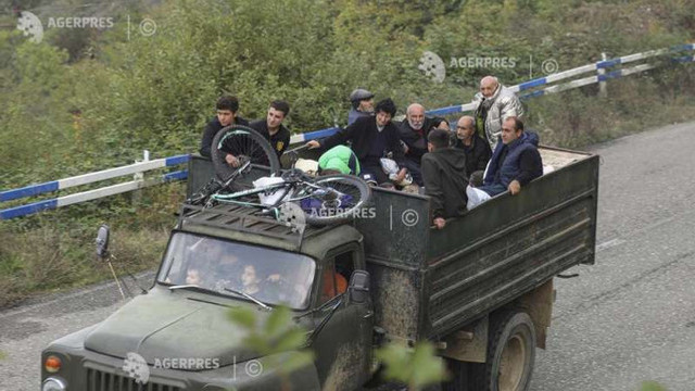 Autoritățile armene anunță că ultimul autobuz cu refugiați a părăsit Nagorno-Karabah

