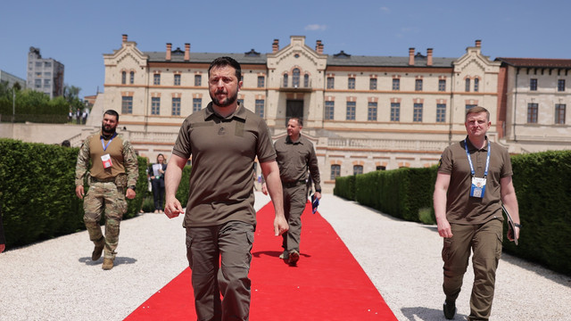 Volodimir Zelenski face marți prima vizită oficială în România de la începutul invaziei